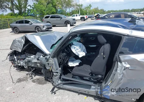 2022 Ford Mustang Ecoboost Fastback из США, поврежденный, VIN 1FA6P8TH8N5129710